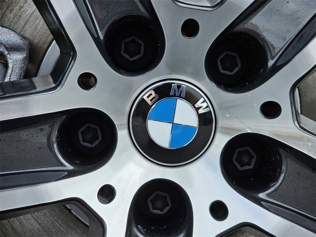 Used 2026 BMW X5 sDrive40i w/ Parking Assistance Package image 11