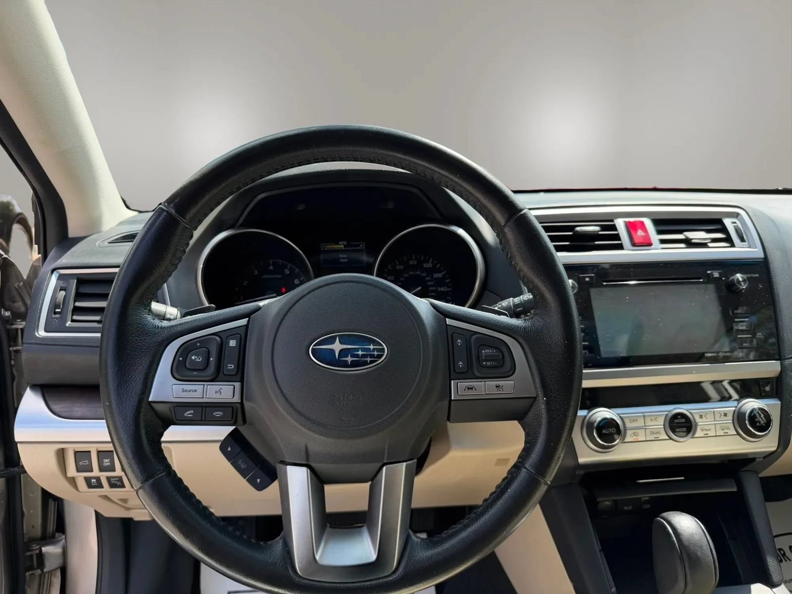Used 2017 Subaru Outback 3.6R Limited AWD/4WD image 12
