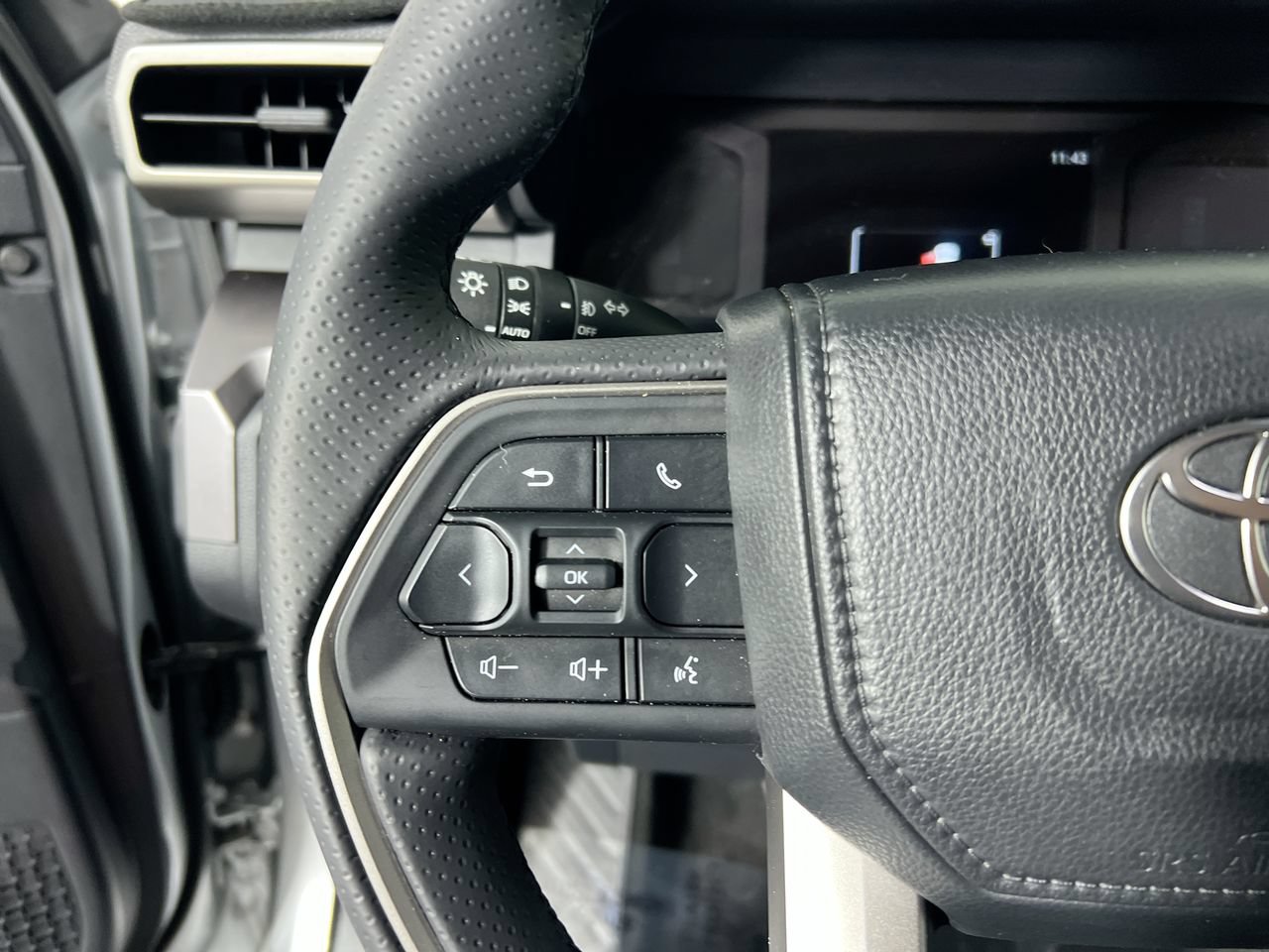 Used 2026 Toyota 4Runner SR5 RWD image 16