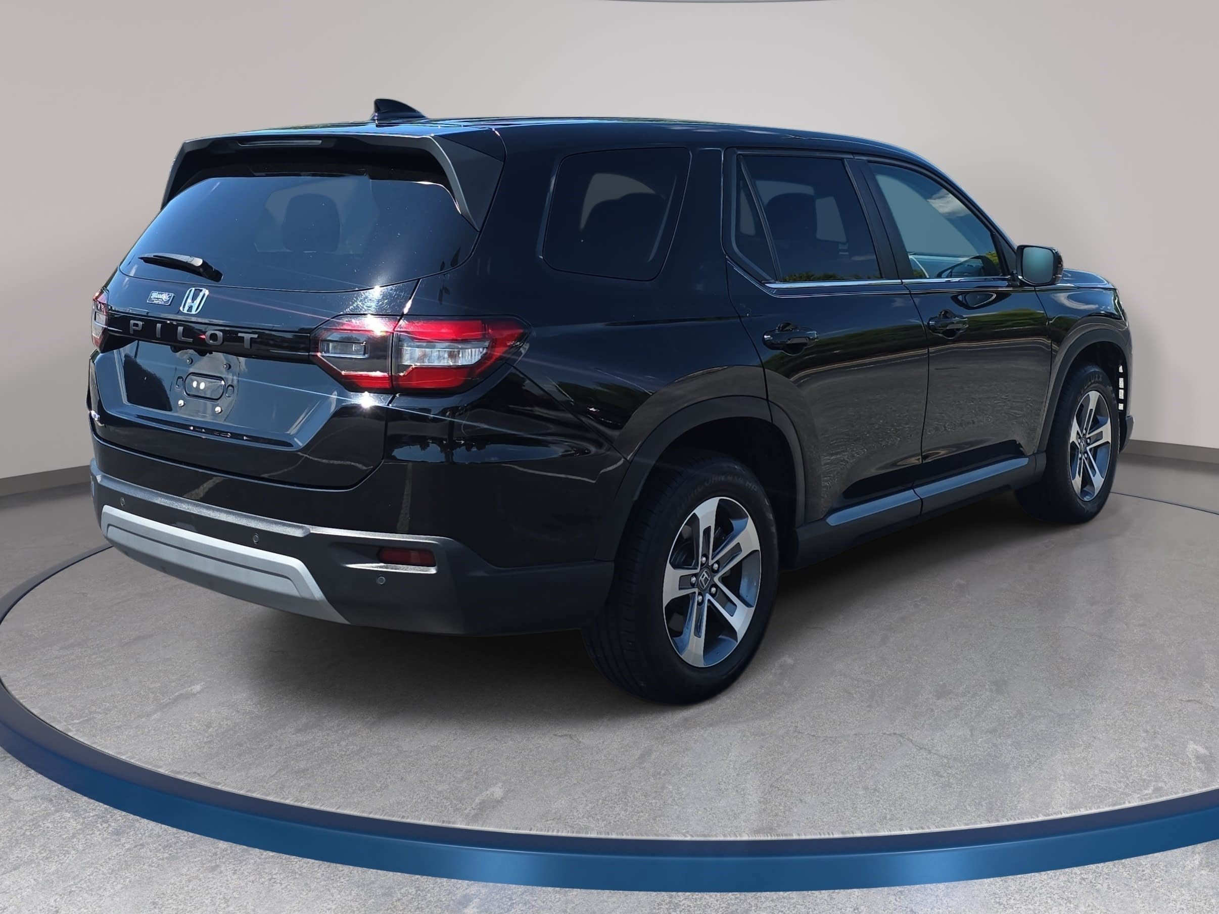 Certified 2025 Honda Pilot EX-L image 5