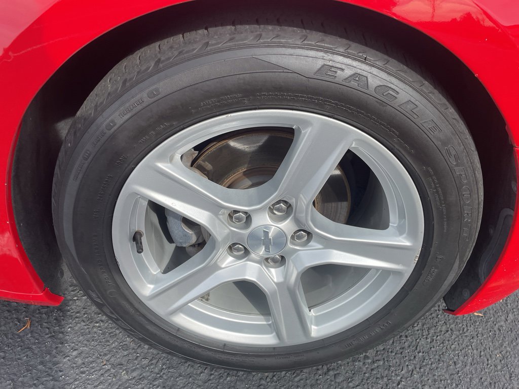 Used 2020 Chevrolet Camaro LT image 20