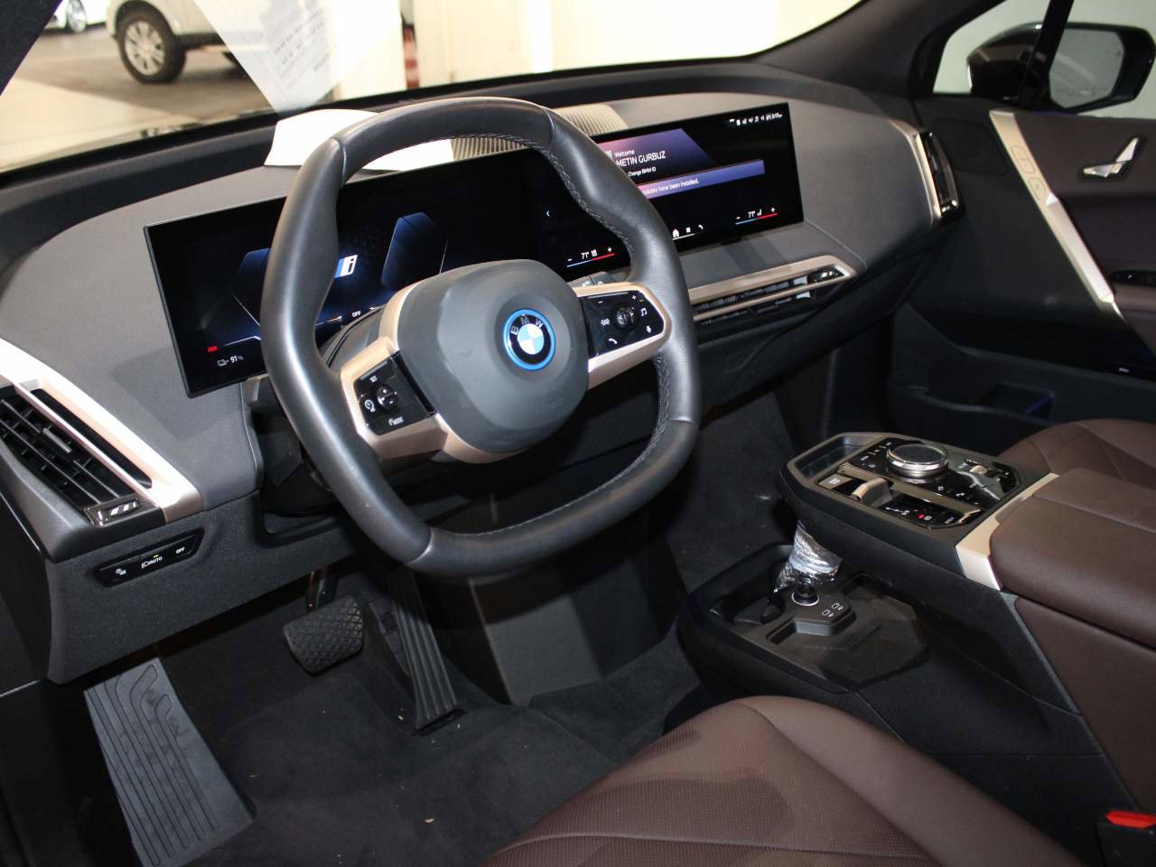 Certified 2025 BMW iX xDrive50 image 11