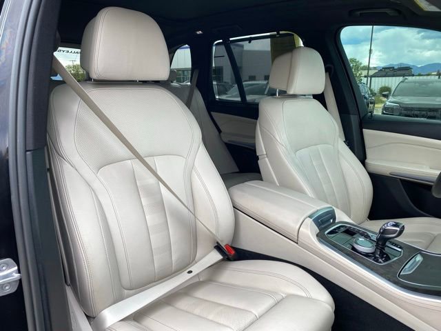 Used 2020 BMW X5 M50i w/ Executive Package AWD/4WD image 9
