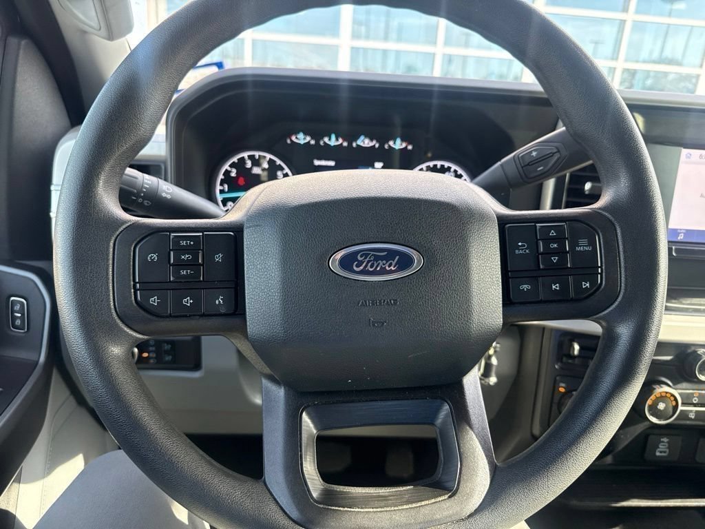 Used 2025 Ford F250 XLT AWD/4WD image 9