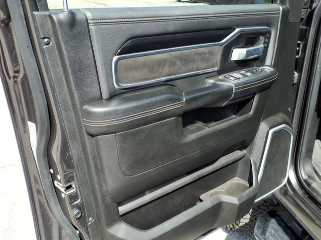Used 2022 RAM 2500 Laramie w/ Night Edition image 25