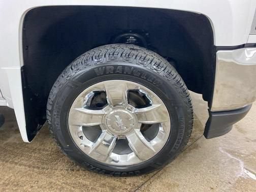 Used 2017 Chevrolet Silverado 1500 LTZ w/ Sport Package AWD/4WD image 18