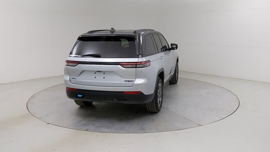 Used 2022 Jeep Grand Cherokee Trailhawk w/ Rear Seat Video Group 1 image 14