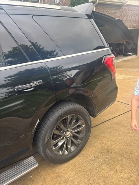 Used 2019 Ford Expedition Limited AWD/4WD image 2