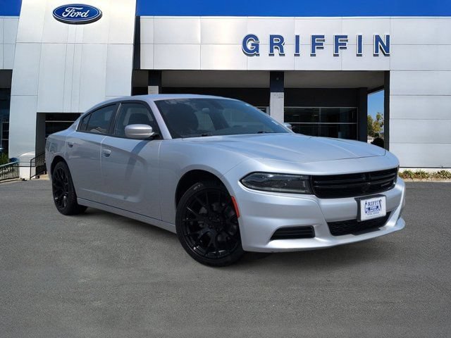 Used 2022 Dodge Charger SXT RWD image 1