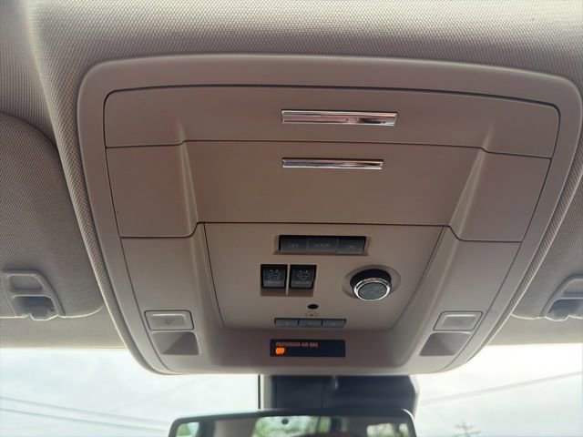 Used 2019 Chevrolet Suburban Premier AWD/4WD image 24