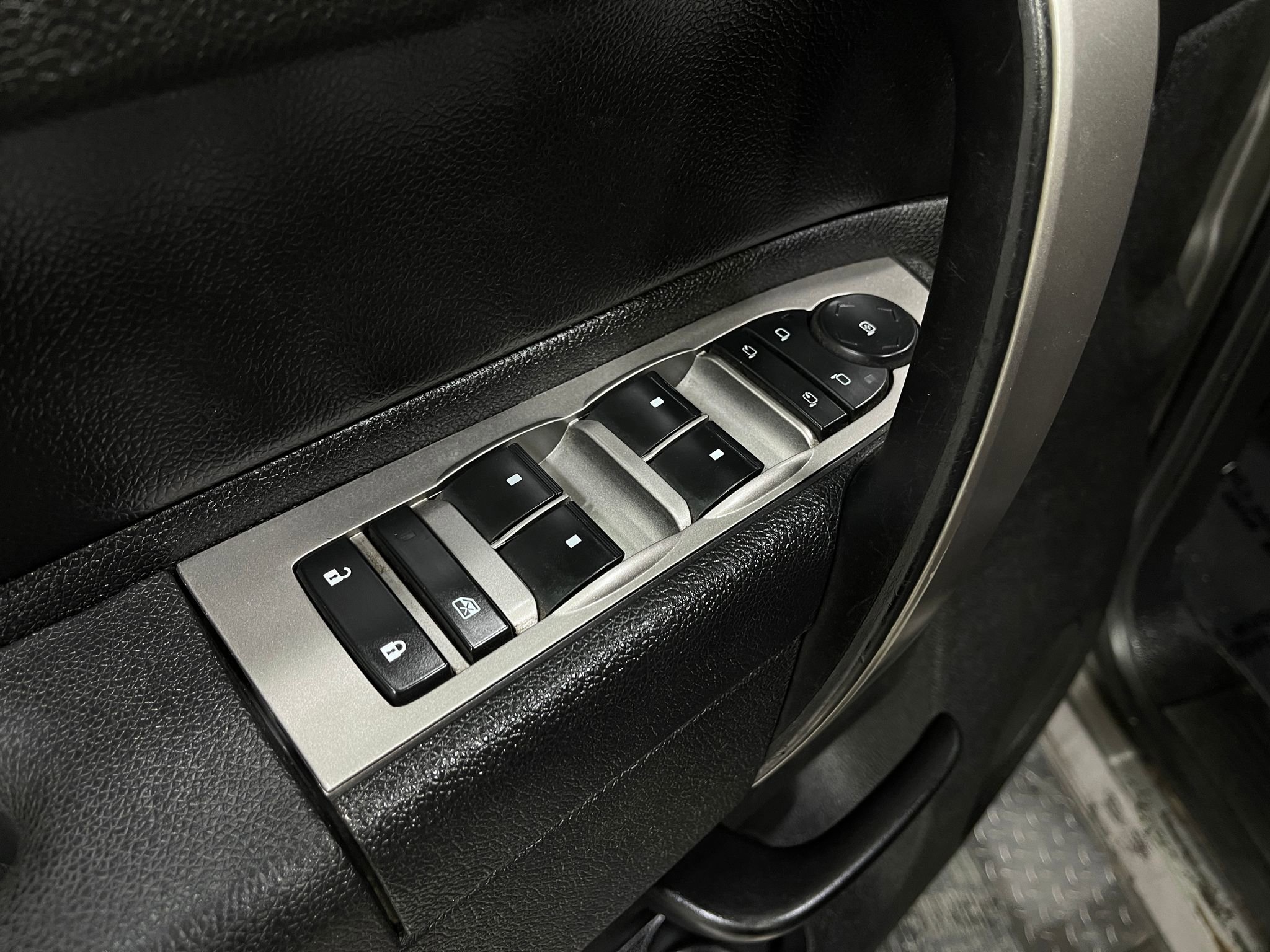 Used 2013 GMC Sierra 1500 SLE image 14