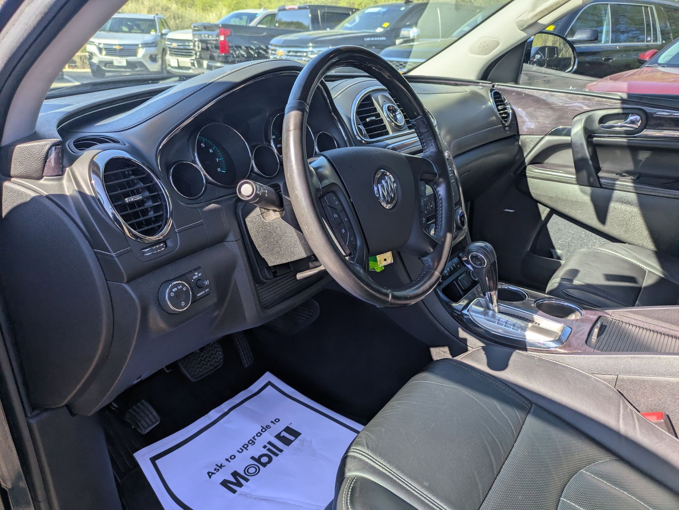 Used 2017 Buick Enclave Leather image 9
