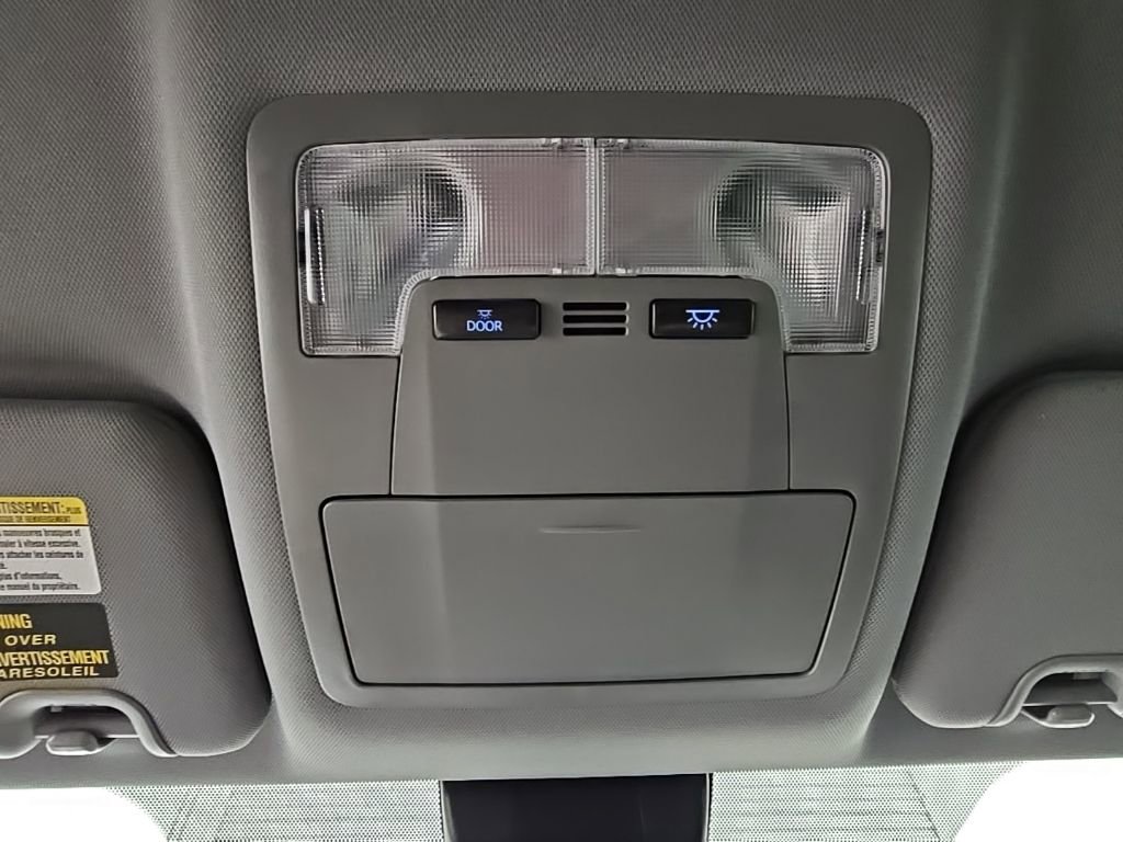 Used 2019 Toyota Highlander LE FWD image 22