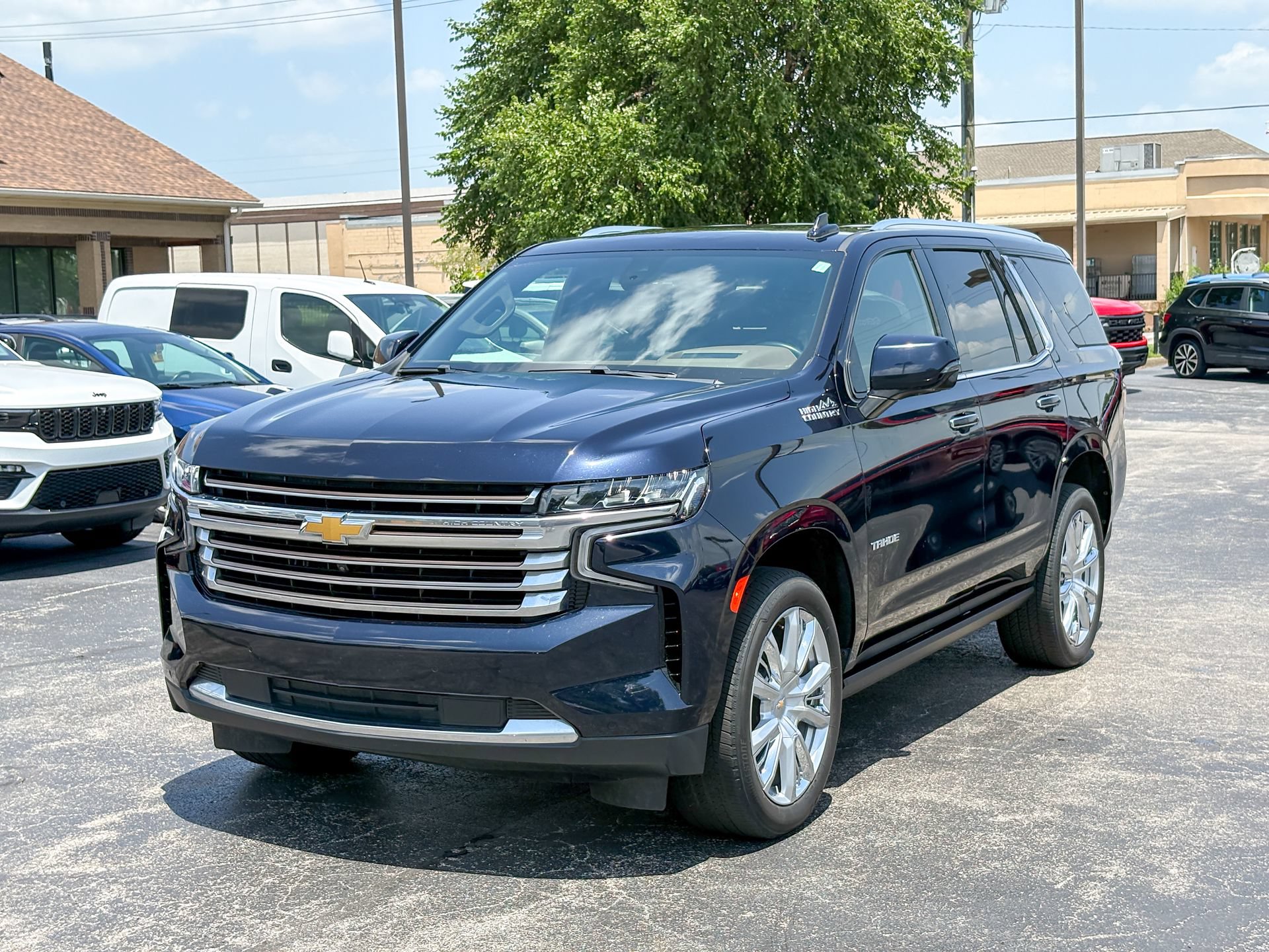 Used 2021 Chevrolet Tahoe High Country RWD image 4