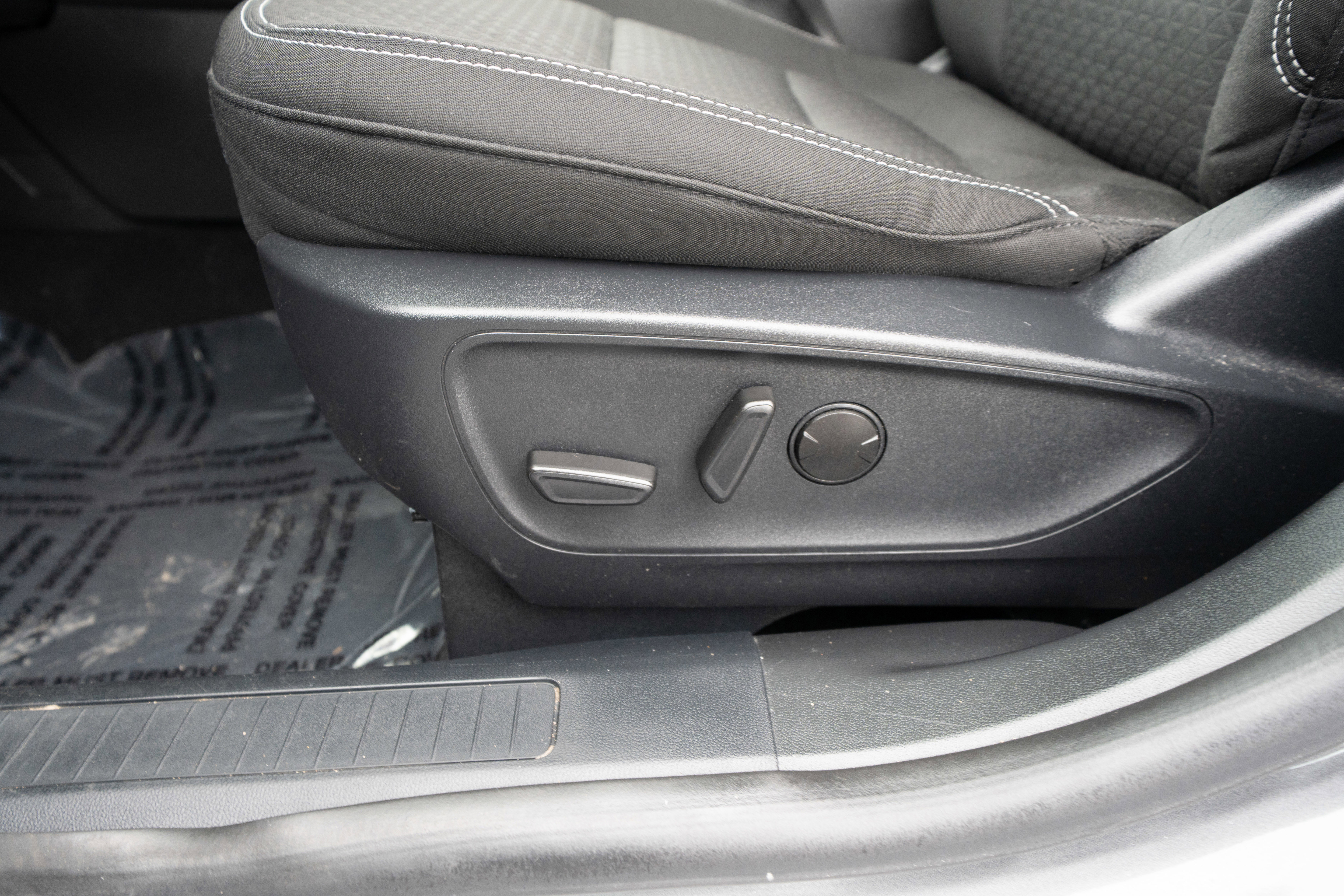 Used 2024 Ford Escape Active w/ Tech Pack #1 AWD/4WD image 12
