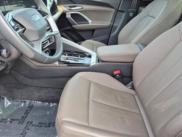 Certified 2025 Audi Q5 Premium w/ Convenience Package AWD/4WD image 15