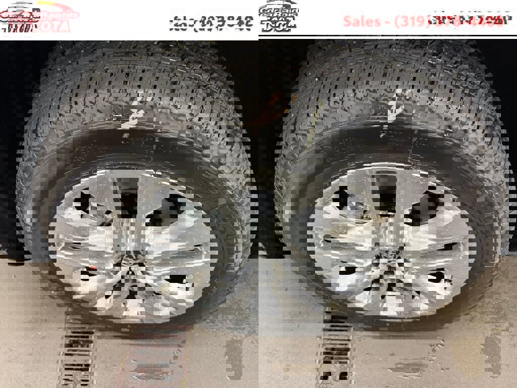 New 2025 Toyota RAV4 XLE Premium image 7