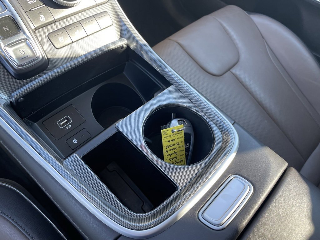 Used 2023 Hyundai Santa Fe Limited image 17