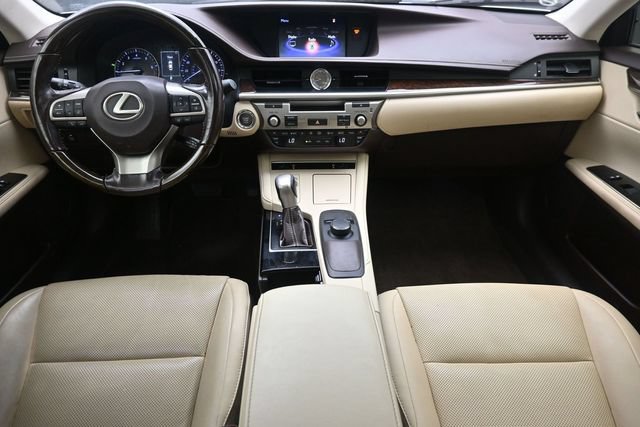 Used 2017 Lexus ES 350 w/ Premium Package FWD image 21