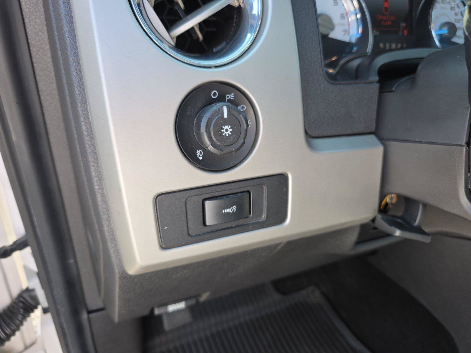 Used 2011 Ford F150 Lariat w/ Lariat Chrome Pkg AWD/4WD image 31