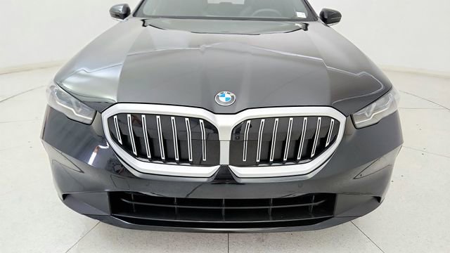 Used 2026 BMW 530i RWD image 5