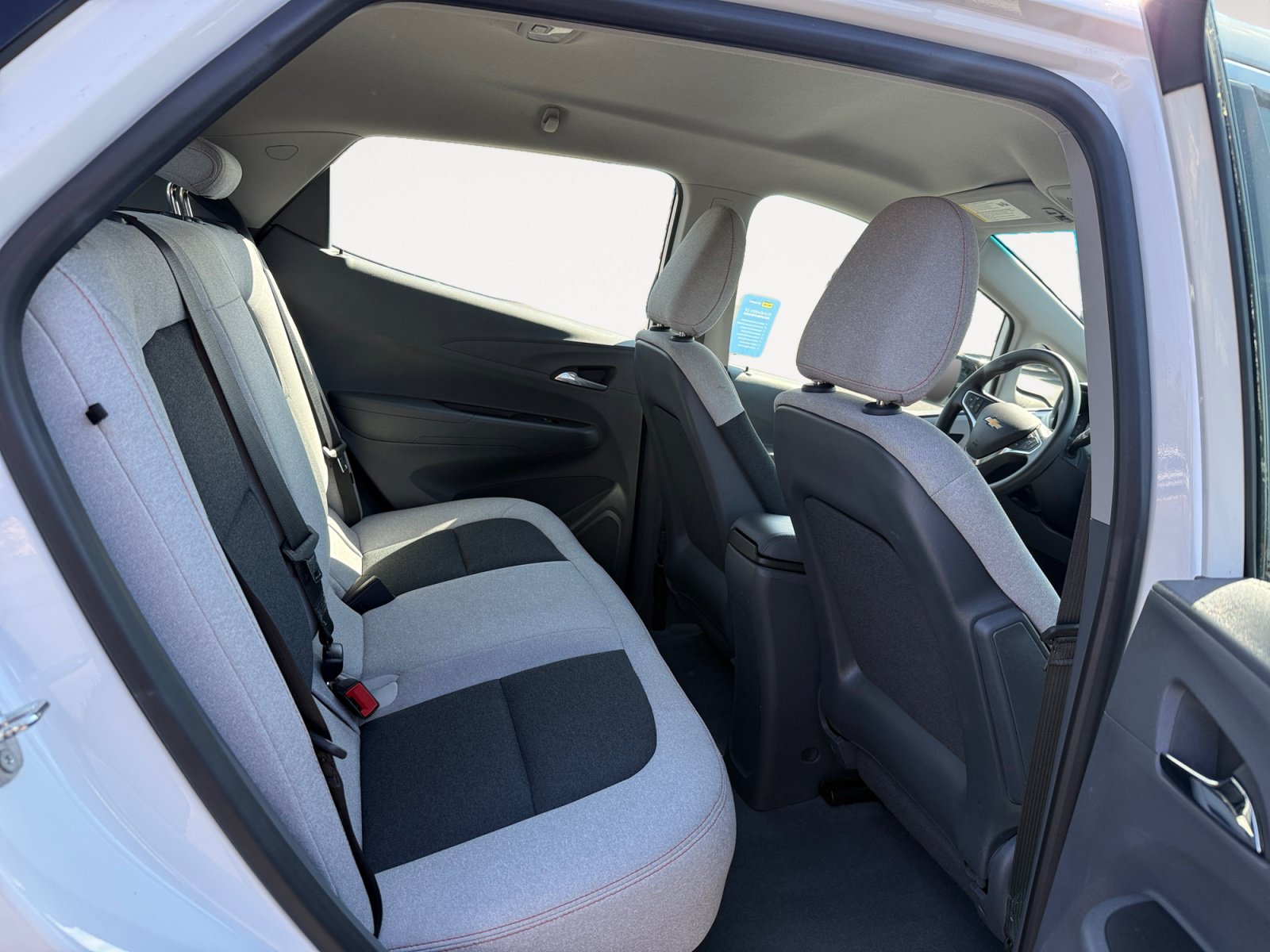 Used 2018 Chevrolet Bolt LT FWD image 18