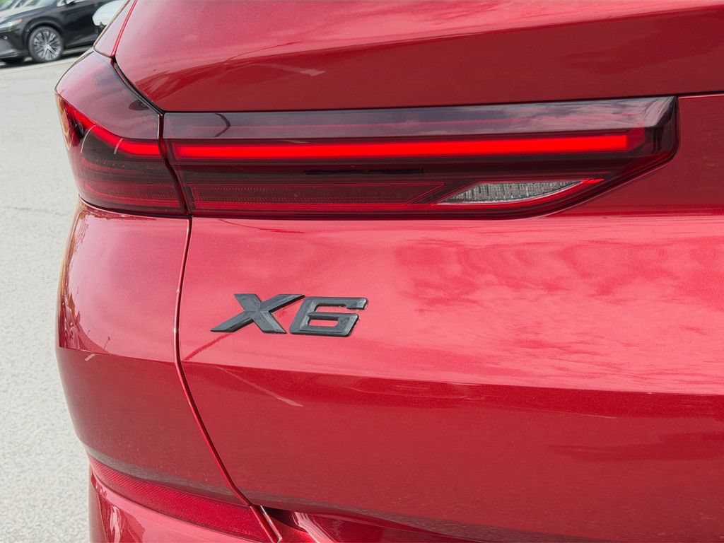 Used 2021 BMW X6 xDrive40i w/ M Sport Package AWD/4WD image 33