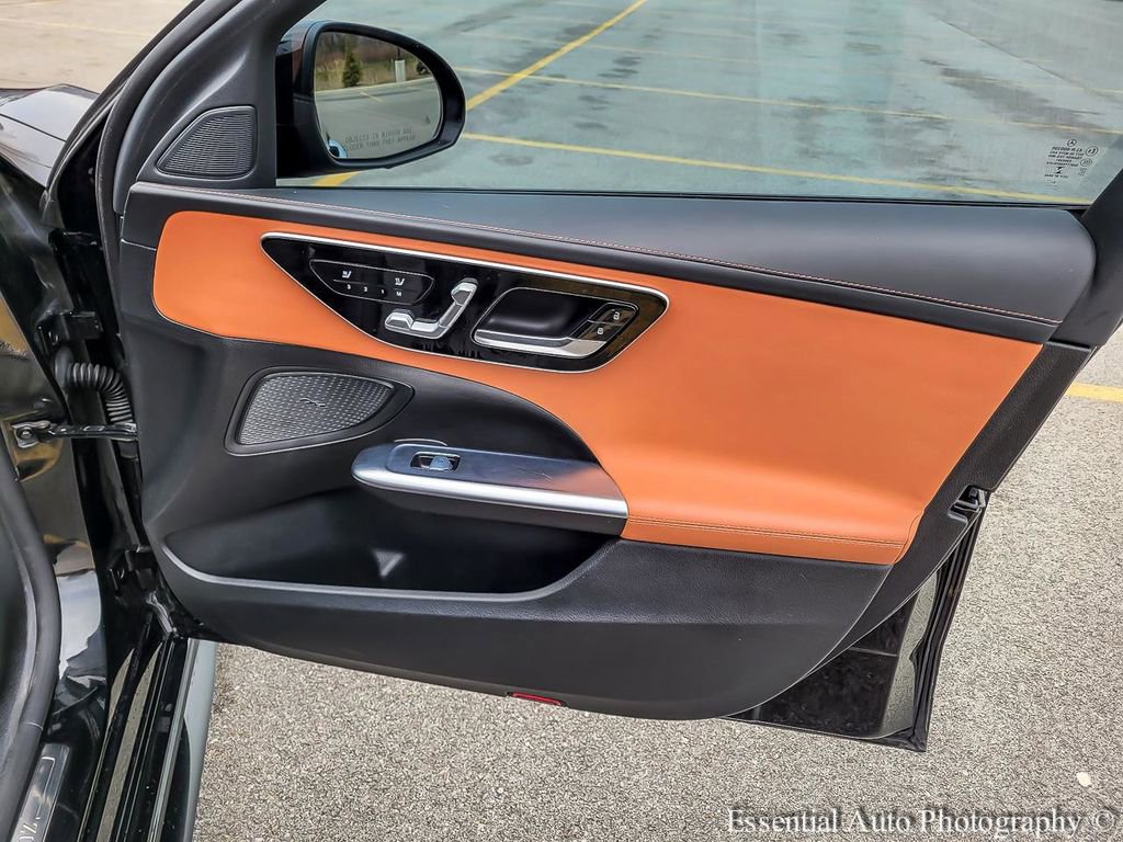 Used 2022 Mercedes-Benz C 300 4MATIC Sedan image 30