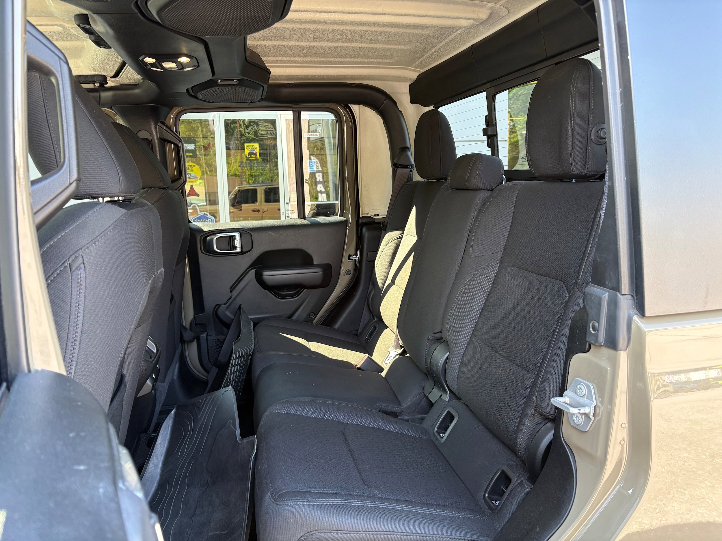 Certified 2020 Jeep Gladiator Sport w/ Quick Order Package 24S AWD/4WD image 11