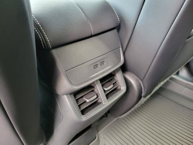 New 2026 GMC Terrain Elevation w/ Elevation Premium Package AWD/4WD image 34