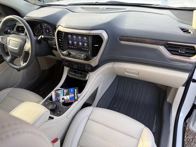 Used 2023 GMC Acadia Denali w/ Denali Technology Package FWD image 16