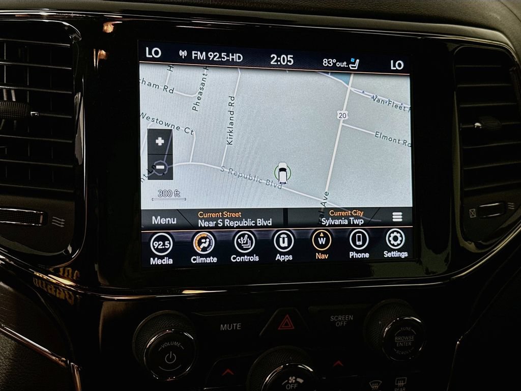 Certified 2021 Jeep Grand Cherokee High Altitude AWD/4WD image 22