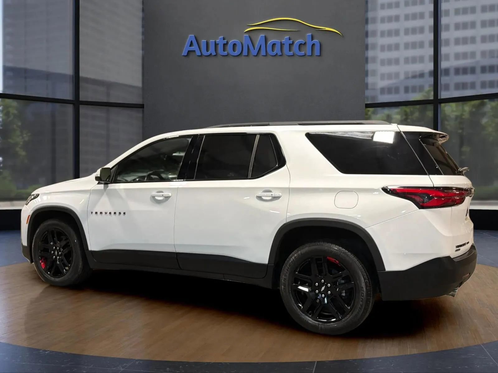Used 2024 Chevrolet Traverse RS image 8