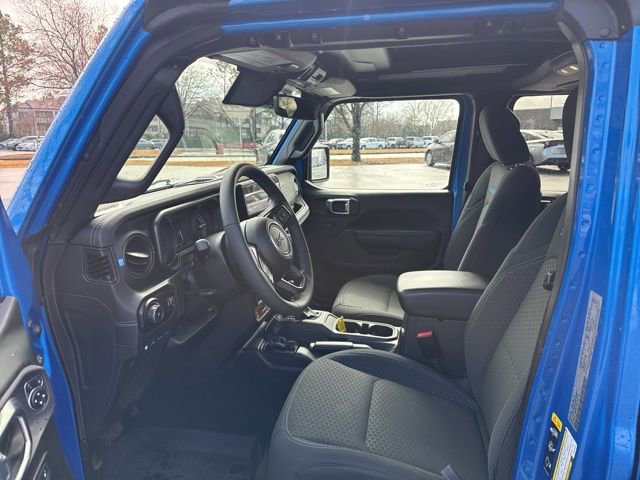 Used 2024 Jeep Wrangler Unlimited Rubicon 4xe w/ Technology Group AWD/4WD image 22