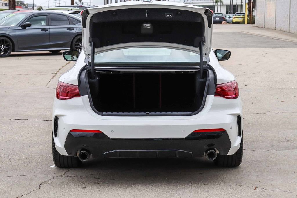 Used 2026 BMW 430i Coupe w/ M Sport Package image 29