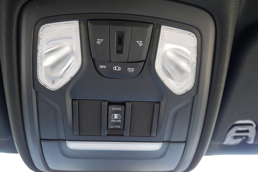 Used 2020 RAM 1500 Big Horn AWD/4WD image 17