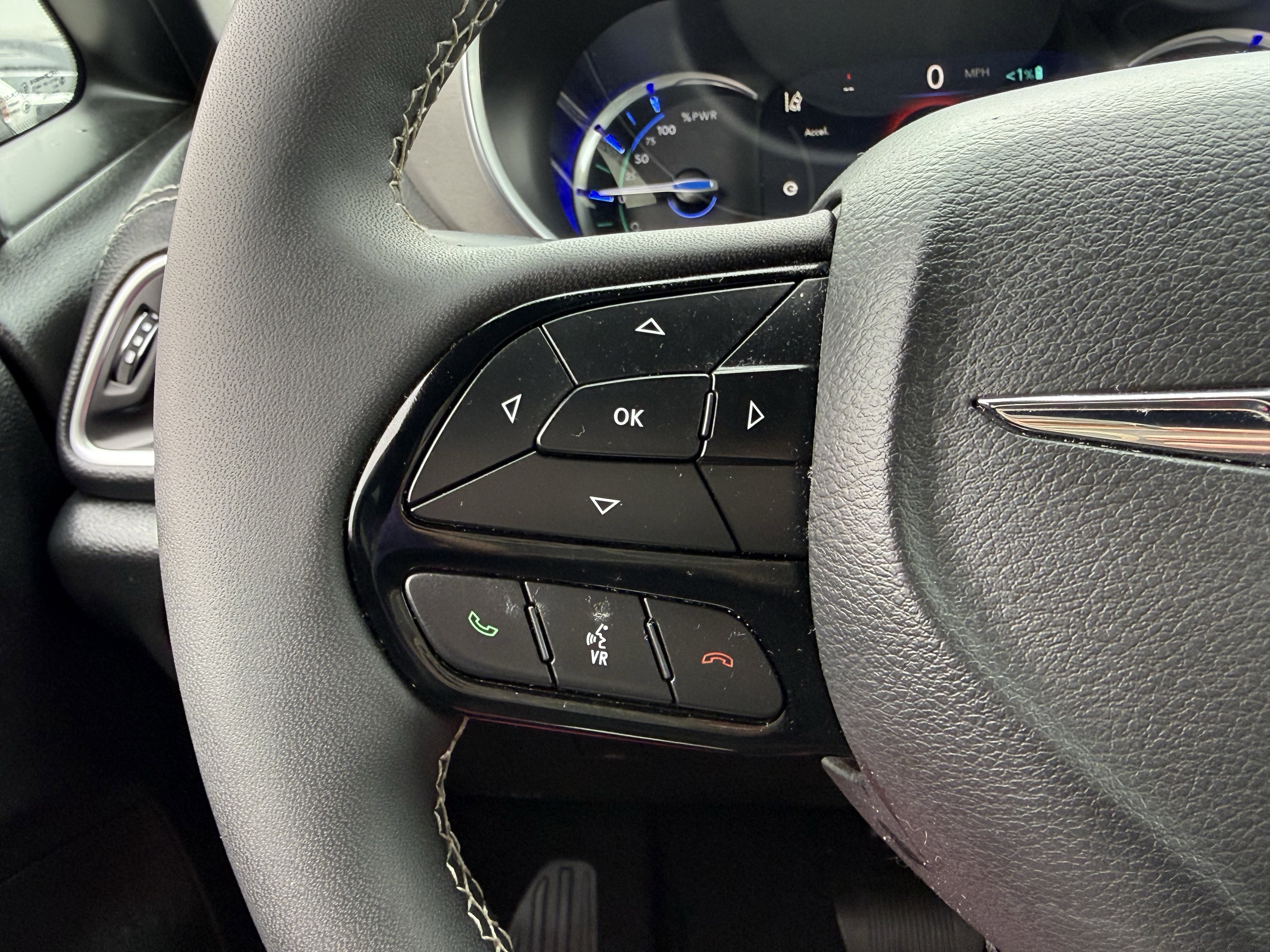 Used 2022 Chrysler Pacifica Limited w/ S Appearance Package image 26