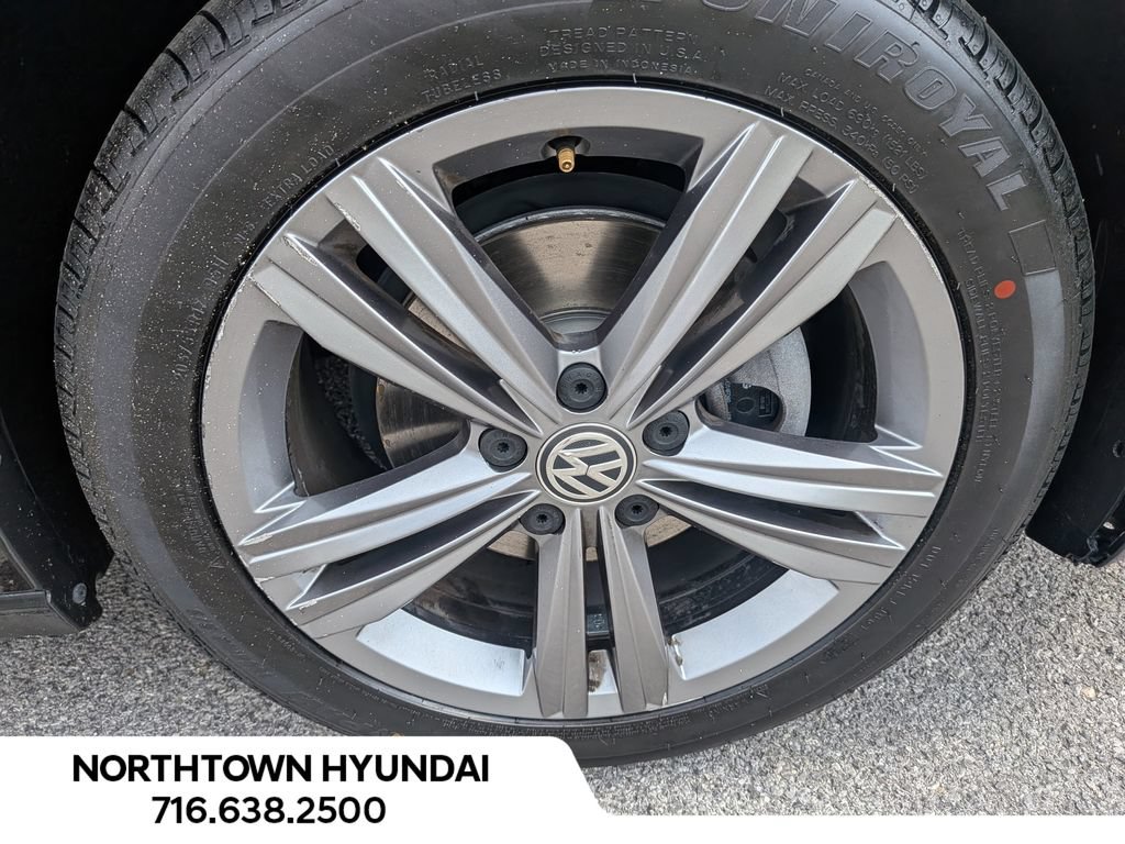 Used 2020 Volkswagen Jetta R-Line FWD image 42