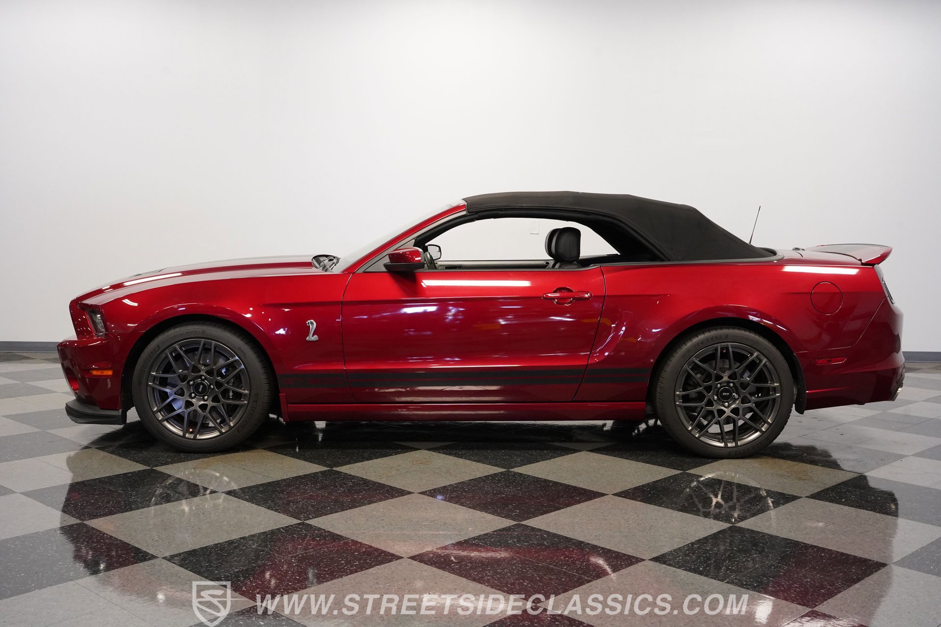 Used 2014 Ford Mustang Shelby GT500 w/ Equipment Group 821A image 7