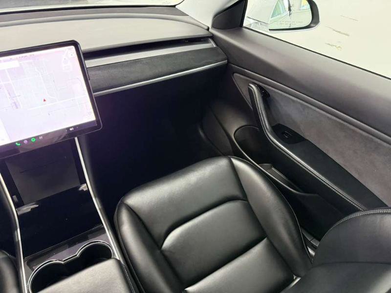 Used 2019 Tesla Model 3 Long Range image 17