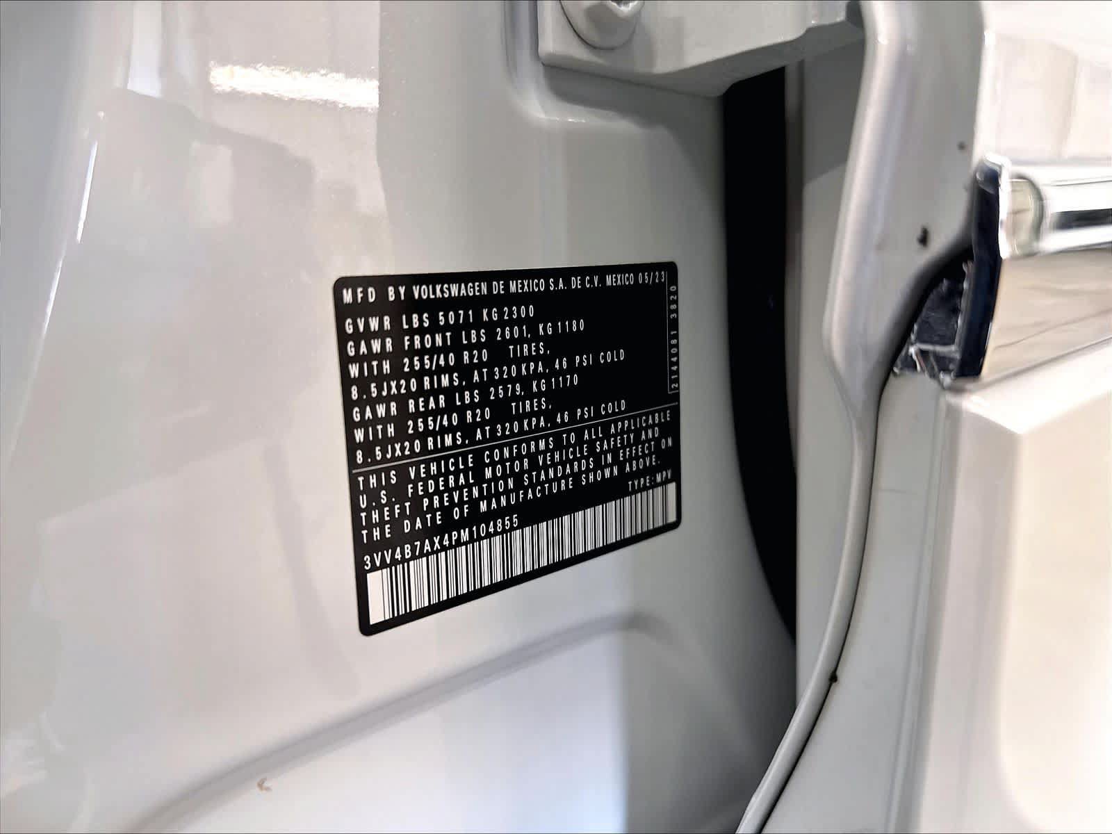 Used 2023 Volkswagen Tiguan SEL R-Line AWD/4WD image 22