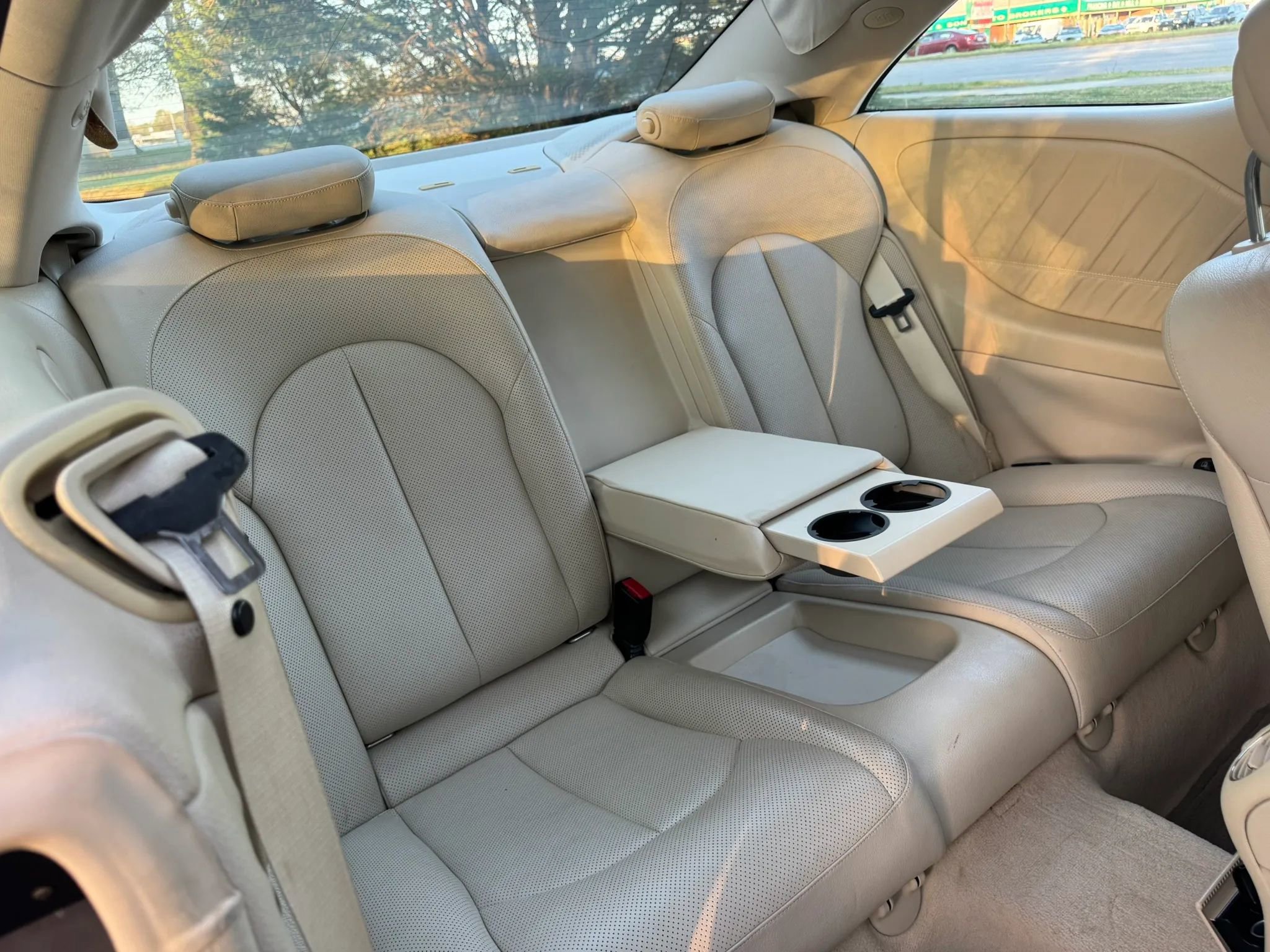 Used 2007 Mercedes-Benz CLK 350 Coupe image 10