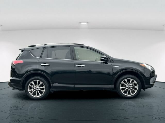 Used 2018 Toyota RAV4 Limited AWD/4WD image 7