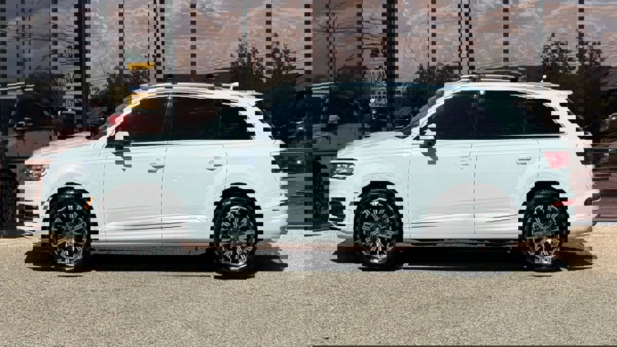 Used 2019 Audi Q7 3.0T Premium Plus image 5