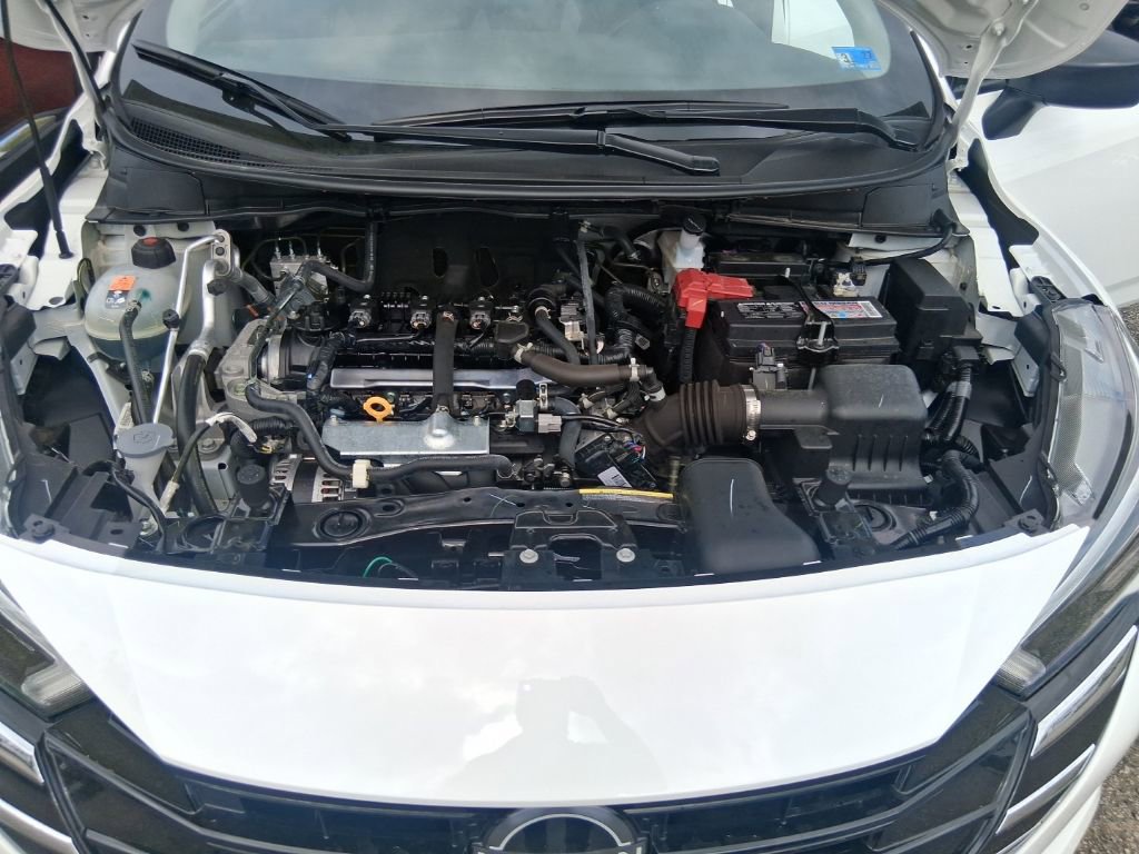 Used 2025 Nissan Versa S w/ Trunk Package image 21