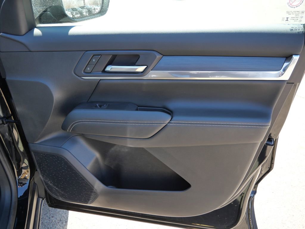 Used 2025 GMC Terrain Elevation image 16