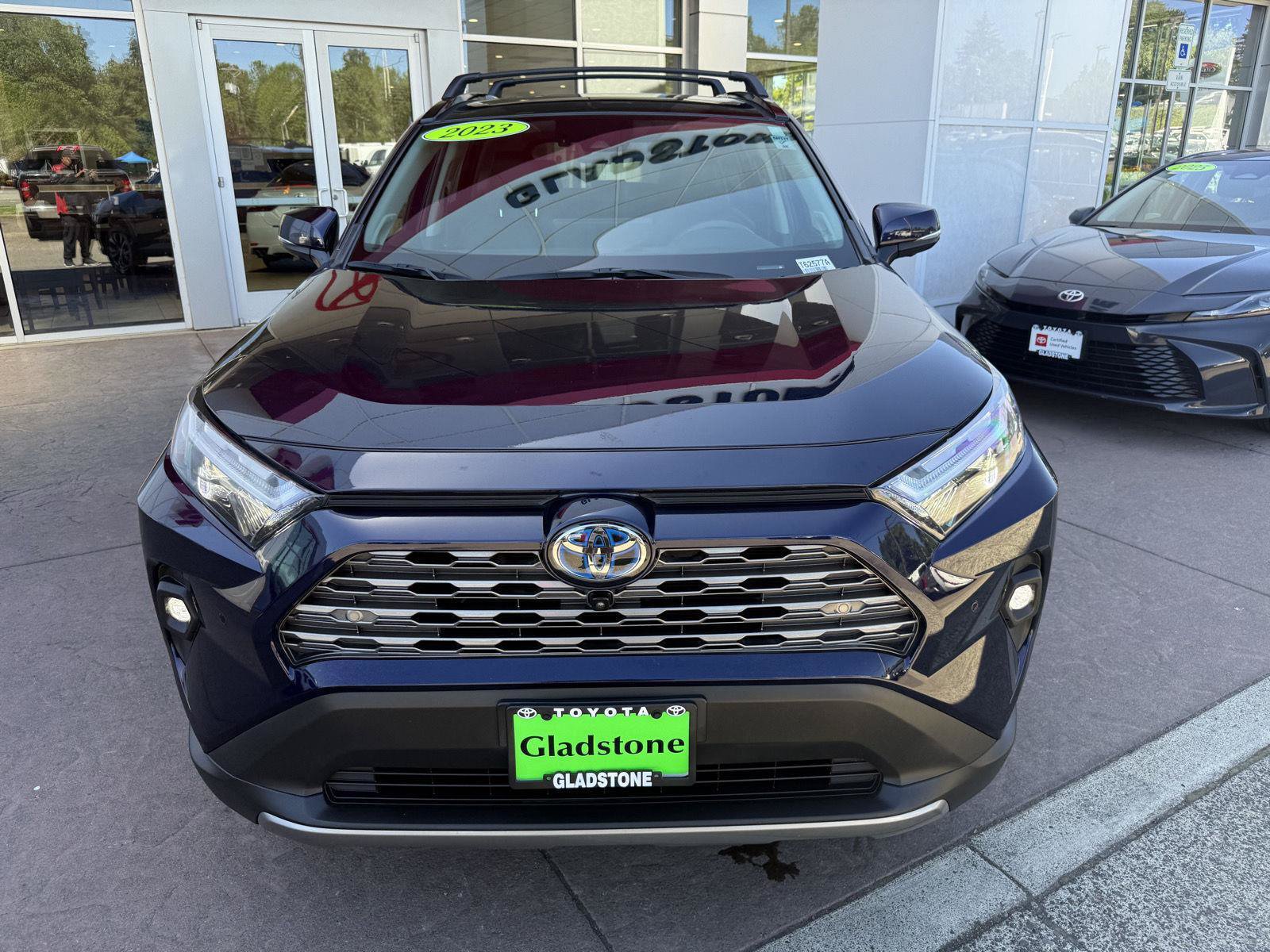 Used 2023 Toyota RAV4 Limited AWD/4WD image 9