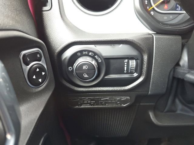 Used 2024 Jeep Gladiator Sport image 17