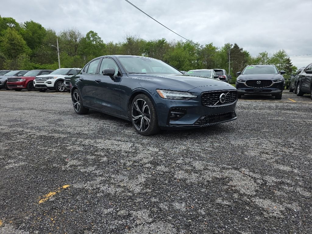 Used 2024 Volvo S60 B5 Core AWD/4WD image 3