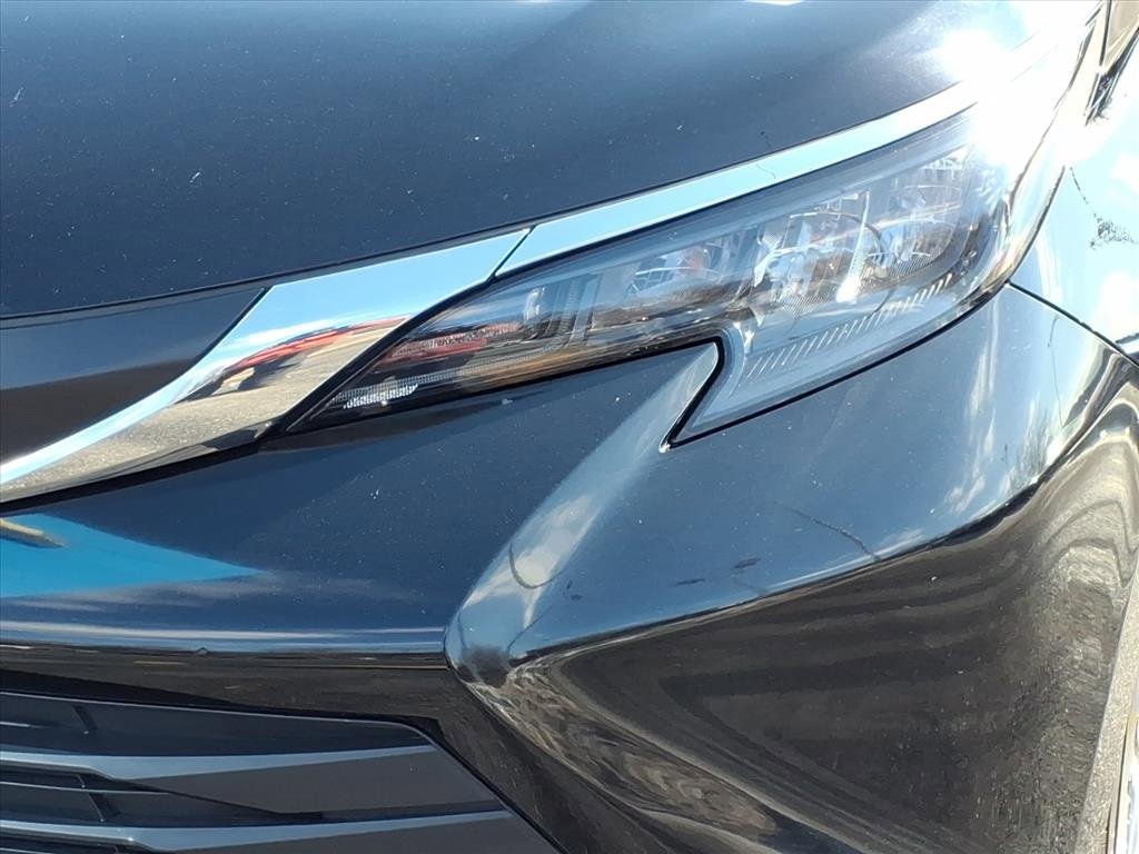 Used 2024 Toyota Sienna LE image 7